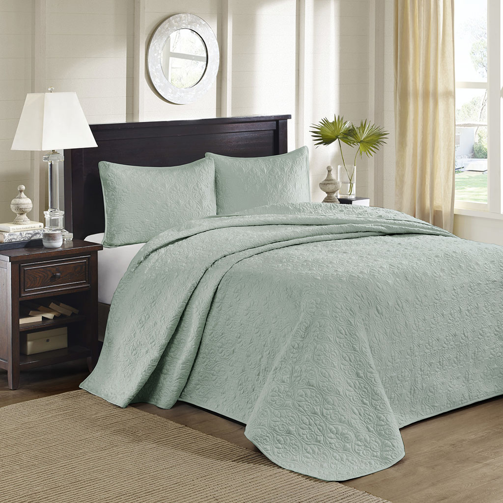 Quebec Reversible Bedspread Set