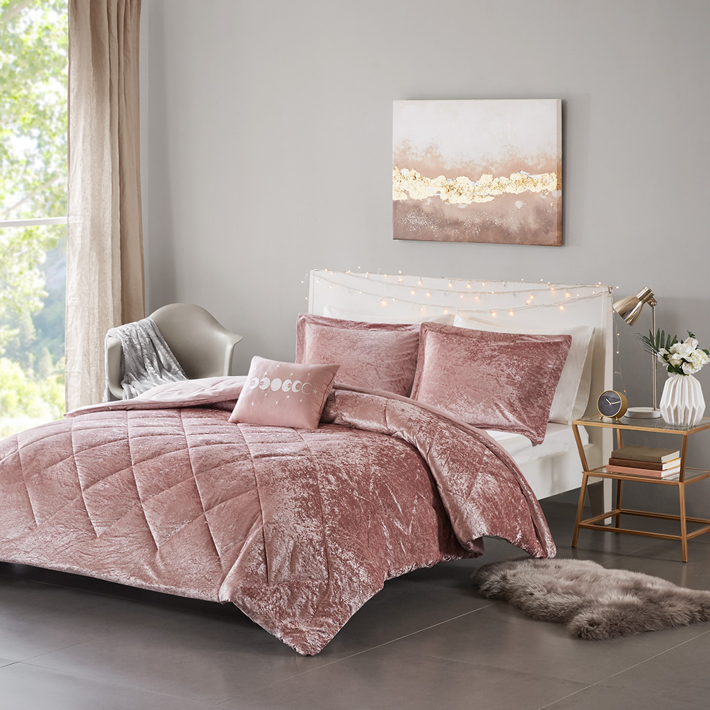 Felicia Velvet Duvet Cover Set with Throw Pillow