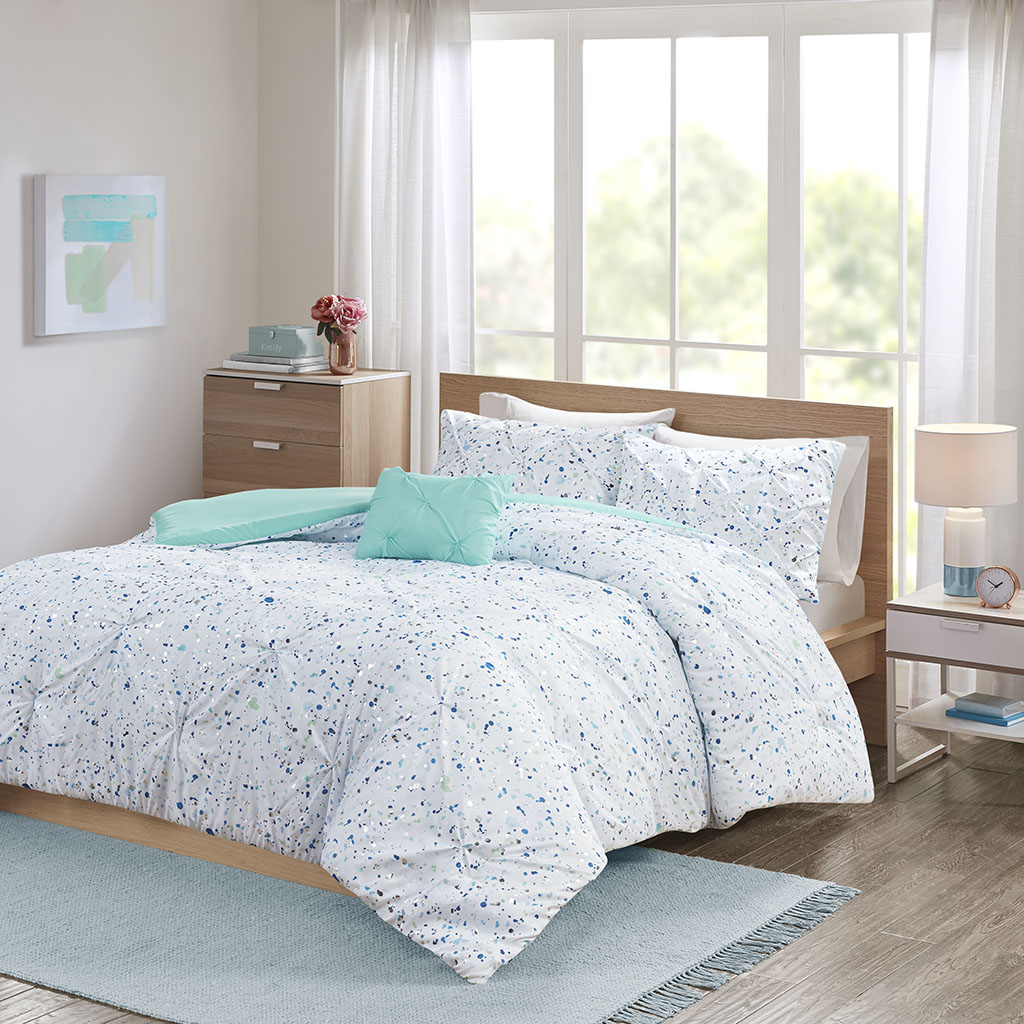 Abby Metallic Printed and Pintucked Duvet Cover Set