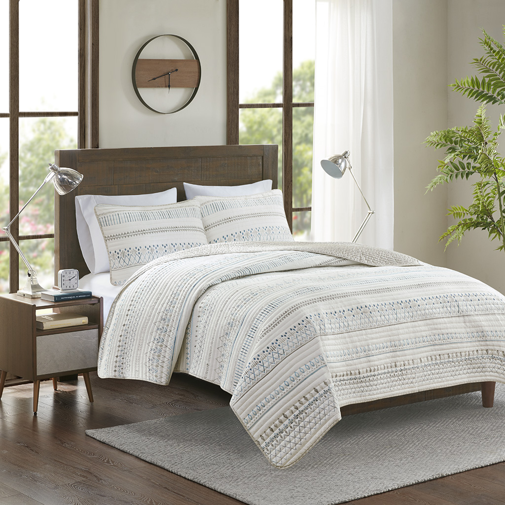 Fraser 3 Piece Printed Microfiber Seersucker Quilt Set