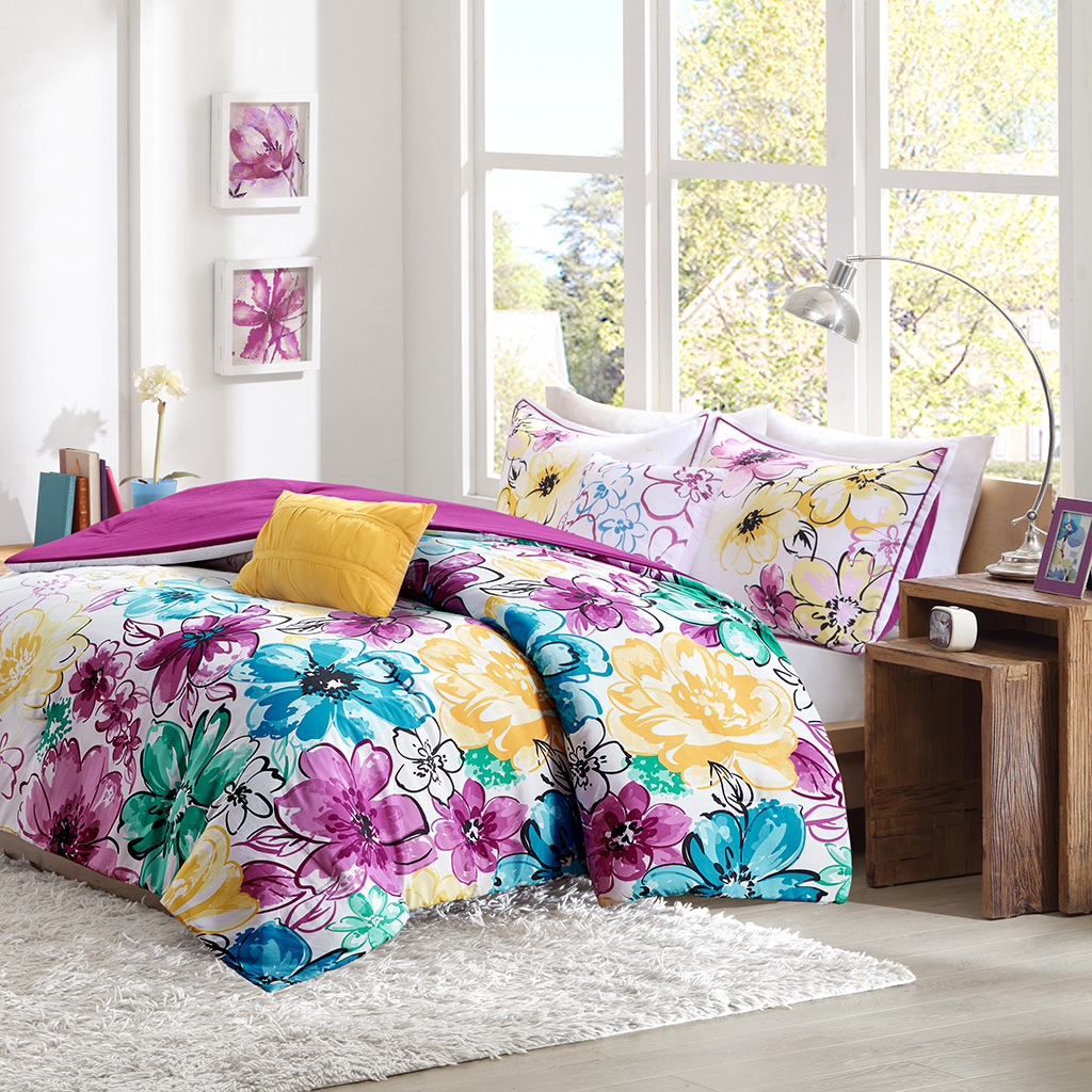 Olivia Floral Comforter Set